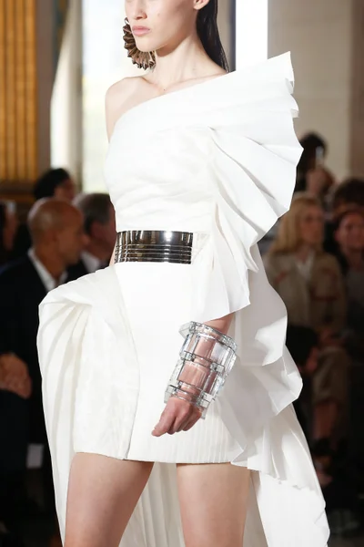 Look 36
